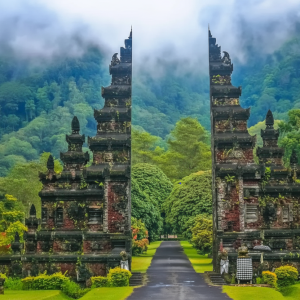 Vue sur un temple lors d'une retraite de yoga à Bali